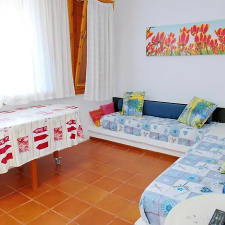 Апартаменти Near Golfo Di Cugnana Ольбія