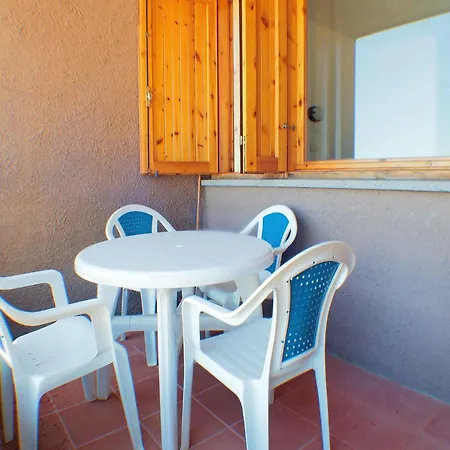 Апартаменти Near Golfo Di Cugnana Ольбія