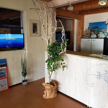 Апартаменти Near Golfo Di Cugnana *